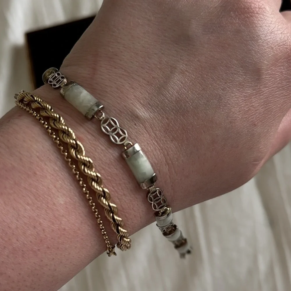 Vintage Jade Tennis Bracelet - Picture 2 of 12